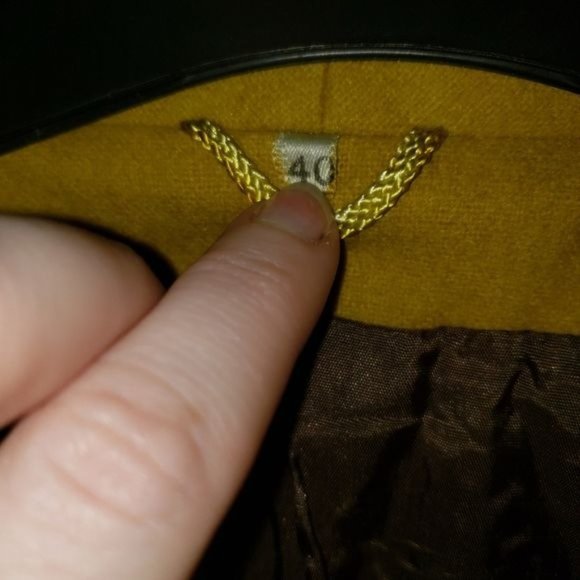 Wool And Cashmere Blazer Size Medium - Picture 3 of 8